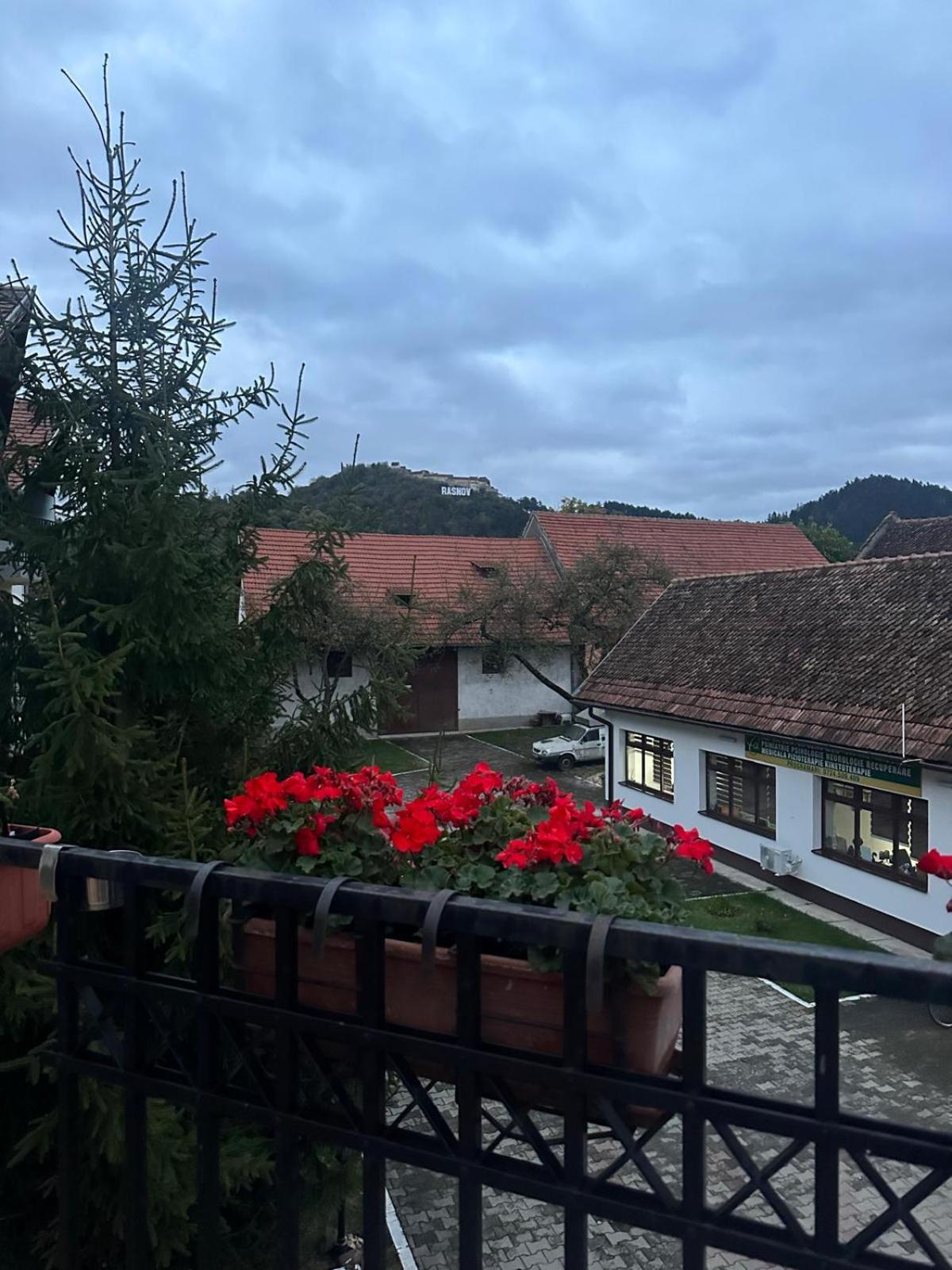 Pensiunea Casa Saxonia Rîşnov Exterior foto
